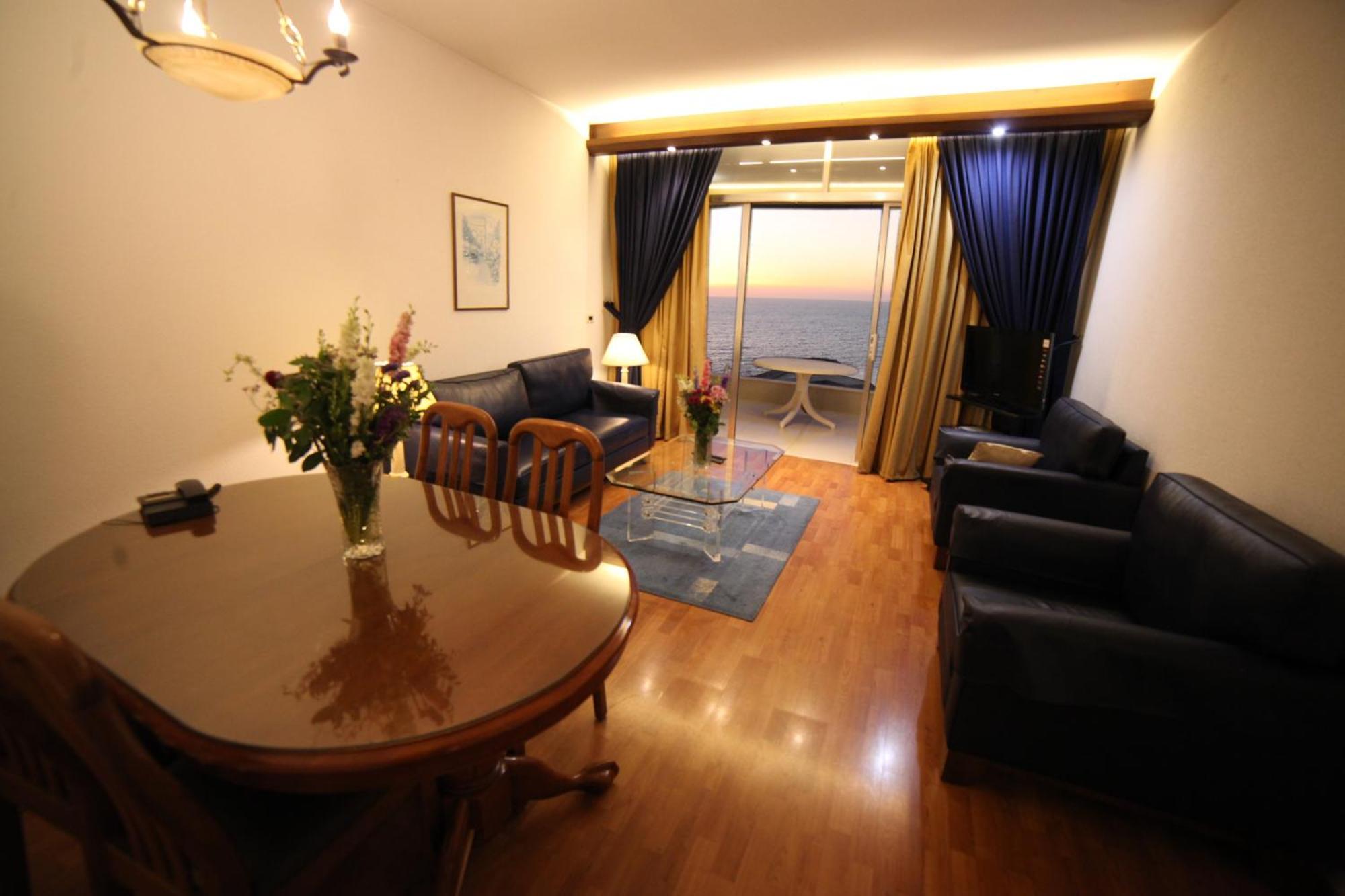 Holiday Home Suites Beiroet Buitenkant foto