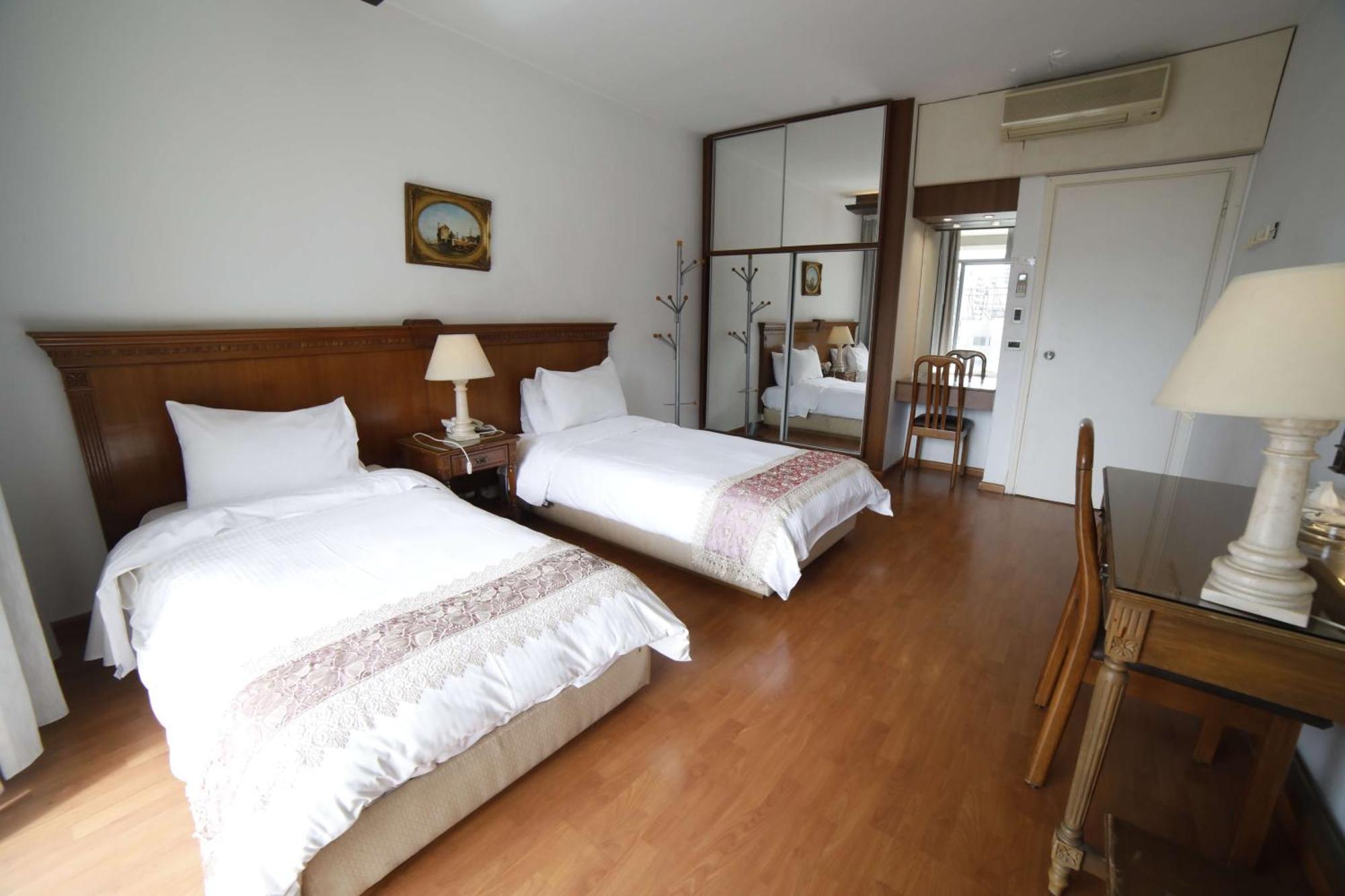 Holiday Home Suites Beiroet Buitenkant foto