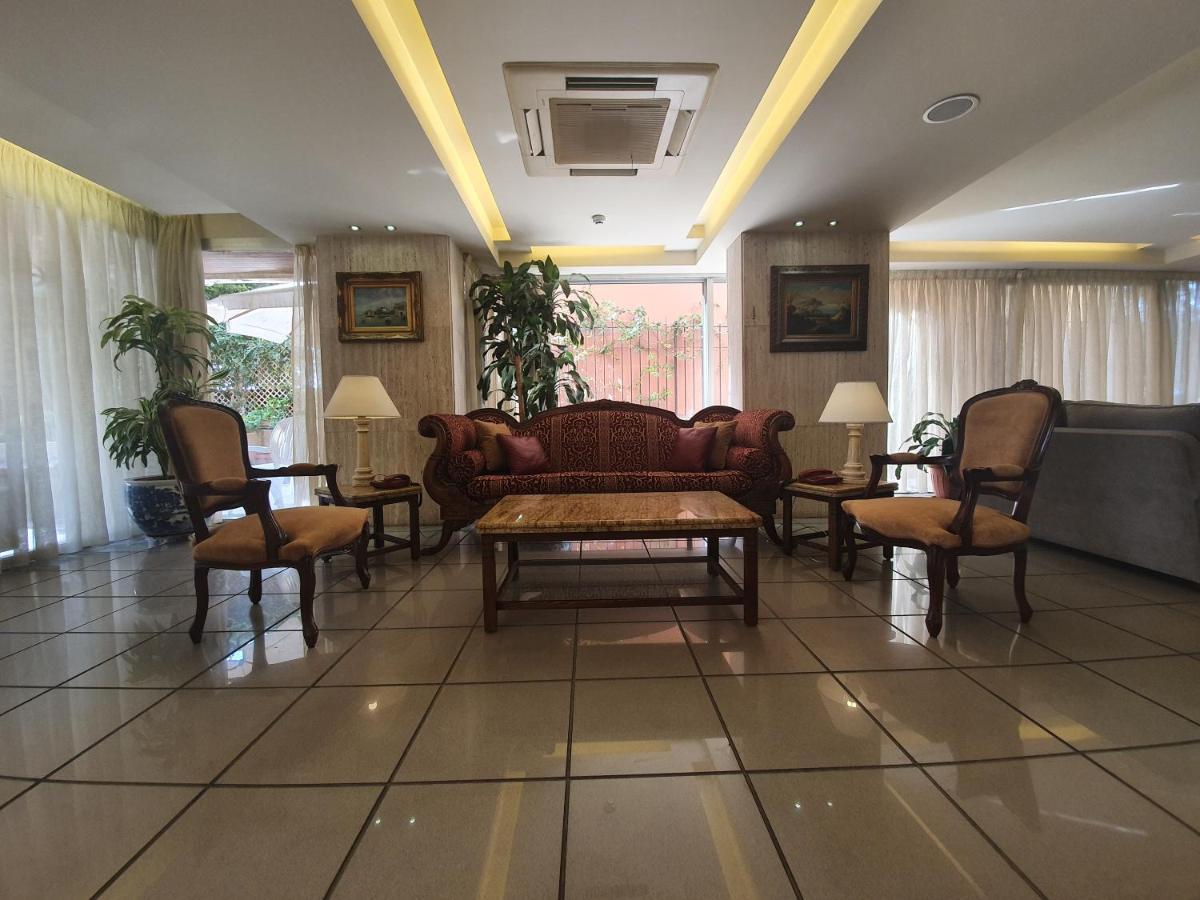 Holiday Home Suites Beiroet Buitenkant foto